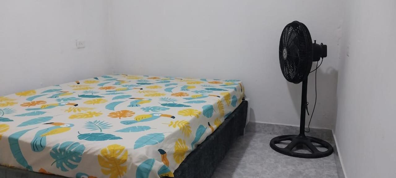 La Medellin Hostal Cartagena Habitación foto